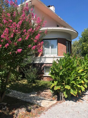 Exterior - Gite art Déco 5 Chambres Piscine et Tennis Partagés (Labouheyre)