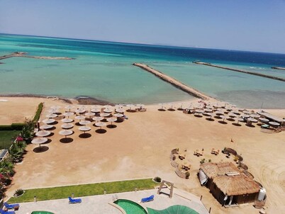 Entire One Bedroom apartment in Turtles Beach Resort