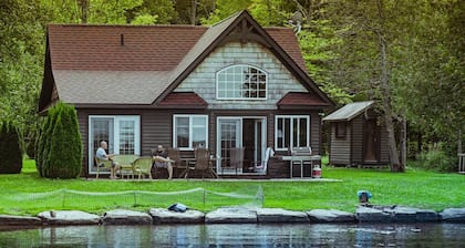 Two bedroom Muskoka lakeside retreat with incredible and tranquil views