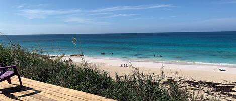 Sur la plage, serviettes de plage
