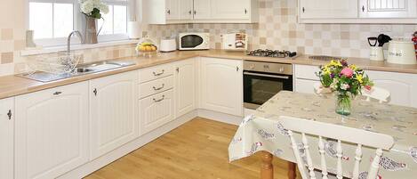 Diskmaskin och barnstol