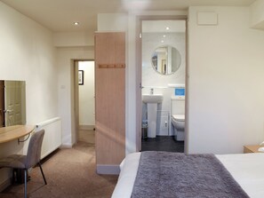 2 bedrooms, free WiFi, bed sheets - 1 Brantfield House Bowness (near Bowness on Windermere)