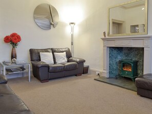 Living area - 1 Brantfield House Bowness (near Bowness on Windermere)