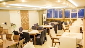 用餐
