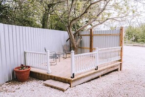 Overnattingsstedets uteomr åder