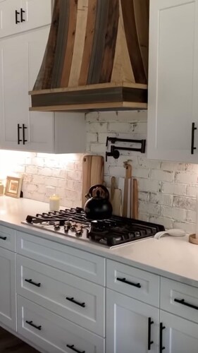 Pool and close to ocean