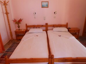 Room - Oasis Studios (Kefalonia)