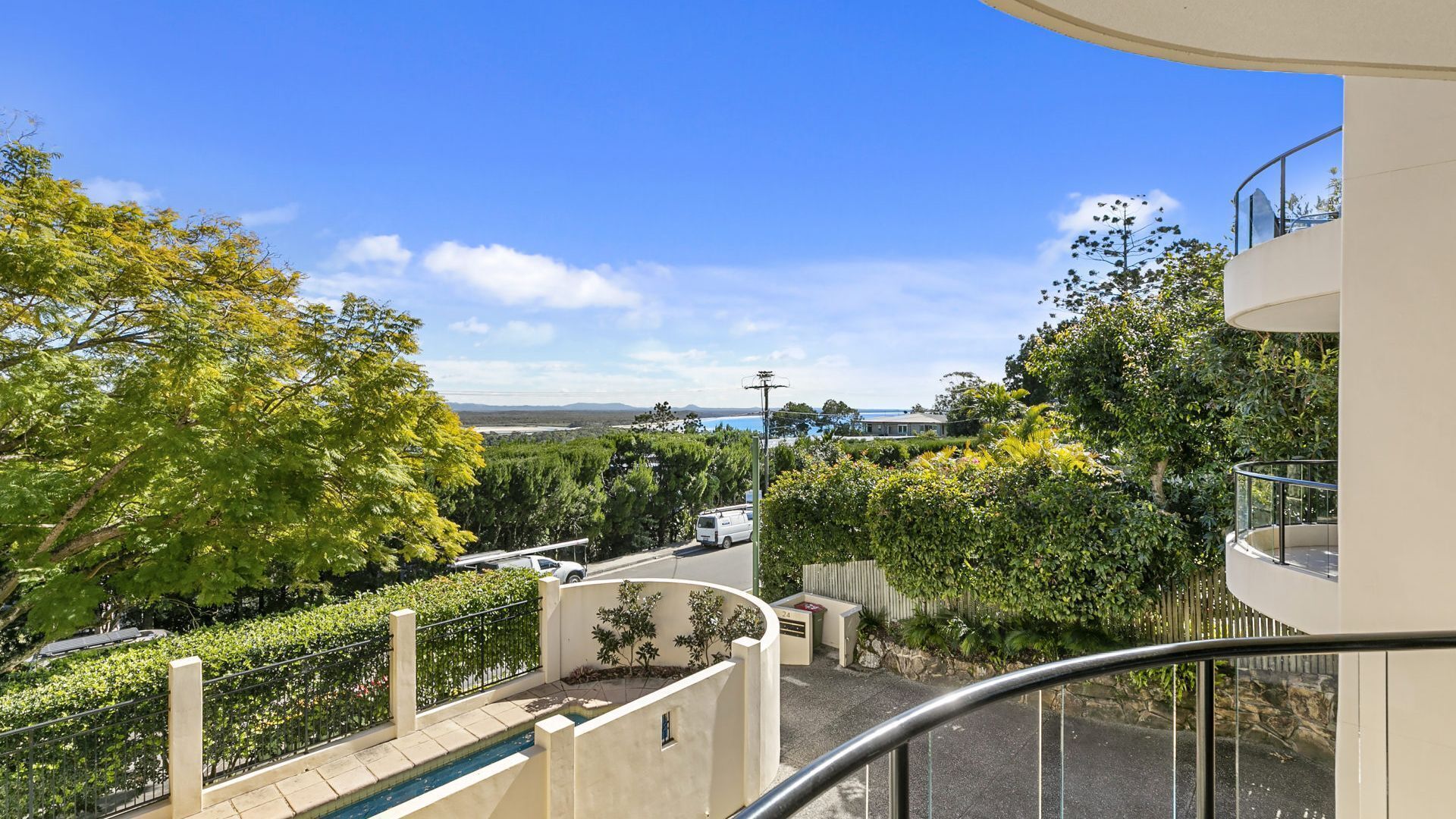 Belle de Jour 1 Noosa Heads — image 10
