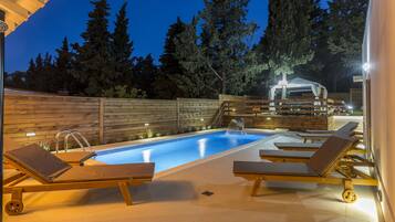 Piscine extérieure
