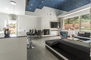 TV - Villa Bila Vila (Split)
