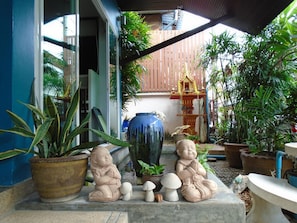 Exterior detail - South Siam Guesthouse (Karon)