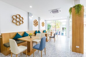 Dining - South Siam Guesthouse (Karon)