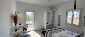 Stone House Agia Anna Naxos