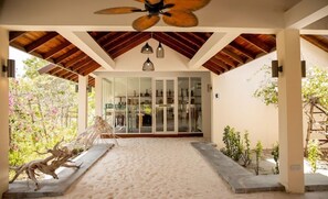 Terrace/patio - Hondaafushi Island Resort (Hondaafushi)