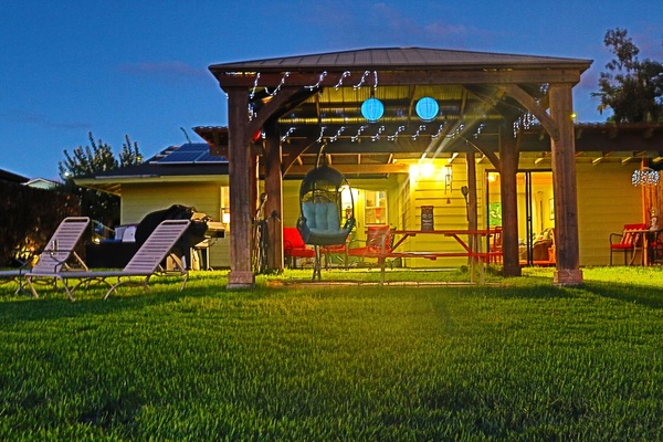 Ocean view, Huge grass yard…