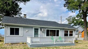 Exterior - North View Cabins #1 - Comfortable 2Bed/1Ba Cabin with Private Deck on the Lake! (Prudenville)