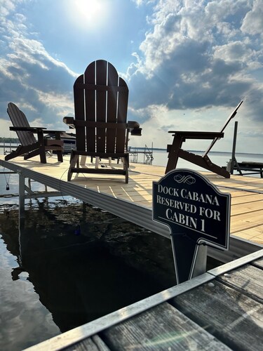 North View Cabins #1 - Comfortable 2Bed/1Ba Cabin with Private Deck on the Lake!