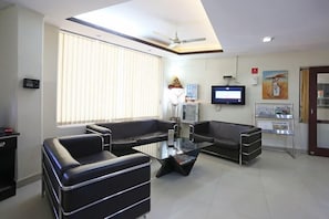 المنشأة من الداخل