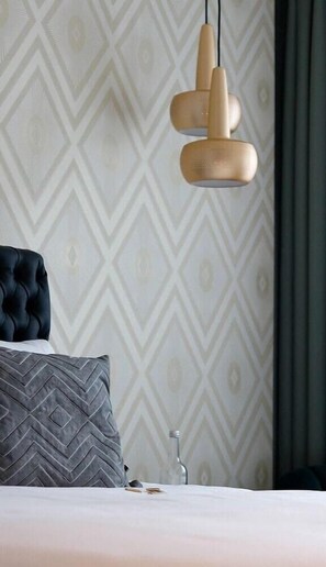 Room - The James Hotel Rotterdam (Rotterdam)