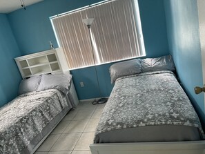 2 bedrooms, desk, iron/ironing board, travel cot