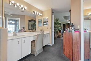 Interior - Beautiful spacious Palm Coast Home, gated, with pool, pool heater and hot tub. (Palm Coast)