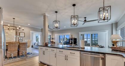 Villa Jennette w/ Pool, Hot Tub & Ocean Views