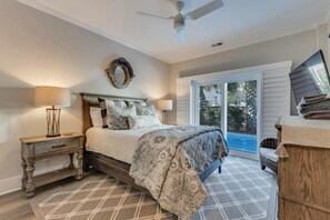 5 habitaciones, tabla de planchar con plancha, wifi y ropa de cama 
