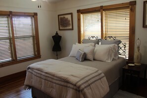 3 habitaciones, tabla de planchar con plancha y wifi gratis 