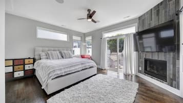 3 bedrooms, desk, iron/ironing board, WiFi