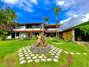 Exterior - Mountain view Luxury Apartment for Two (Pilas, San Isidro de Alajuela)