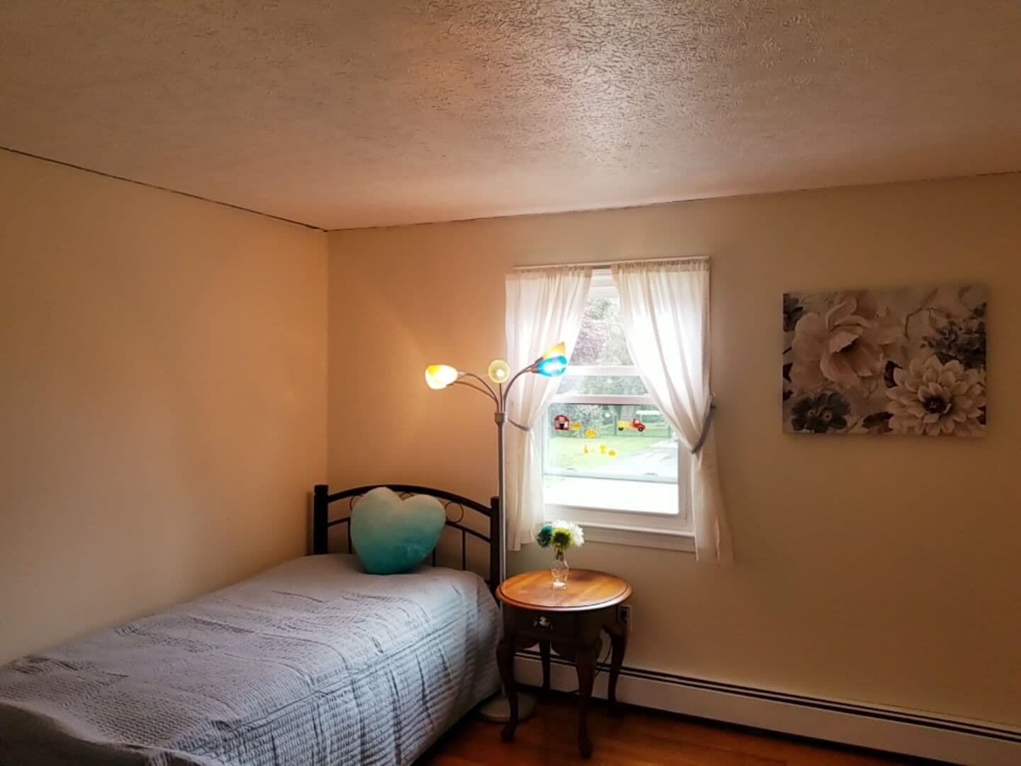 3 chambres, bureau, accès au Wi-Fi (inclus)