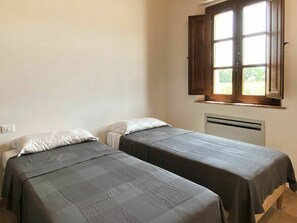 2 chambres, lit parapluie, Wi-Fi gratuit