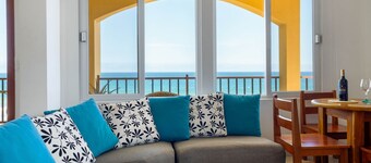 Beso del Sol - "Olas" 1-Bedroom Beachfront Apartment