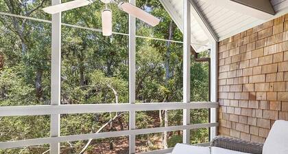 Newly Renovated Villa Steps From the Beach!