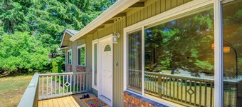 Peaceful Home < 8 Mi to Olympic National Park!