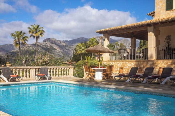 Alberca al aire libre 