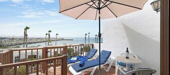 Apartment Puerto Chico 9 with Sea View, Pool, Wi-Fi & Balcony