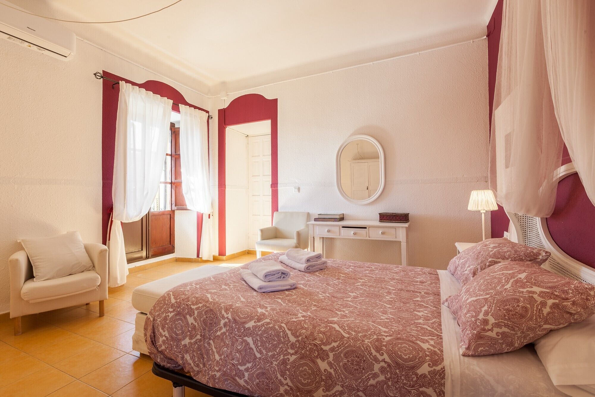 9 bedrooms, iron/ironing board, free WiFi, bed sheets