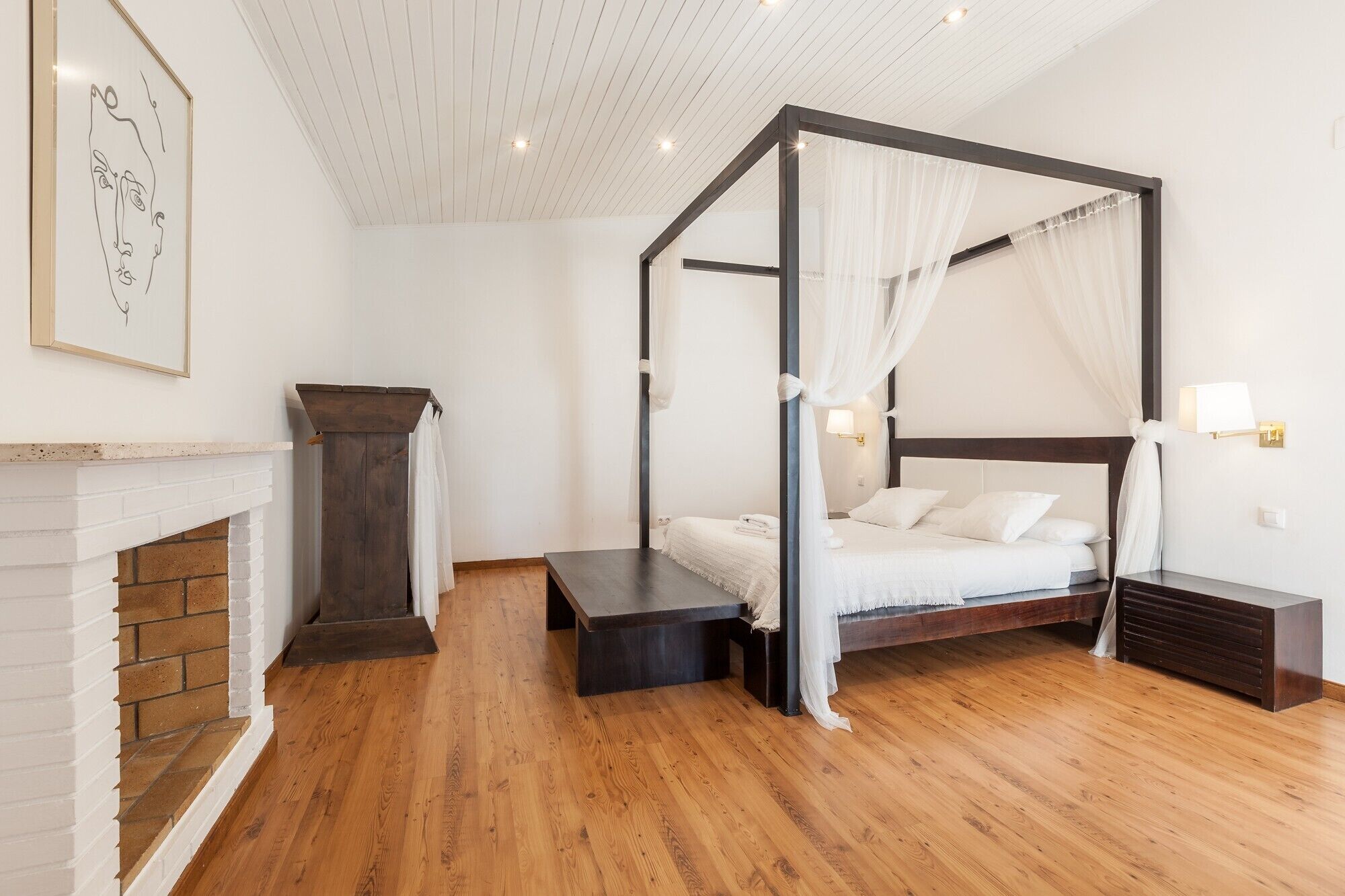 9 Schlafzimmer, Bügeleisen/Bügelbrett, kostenloses WLAN, Bettwäsche