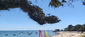 Maison indépendante avec lave vaisselle, jardin clos, proche plage et centre