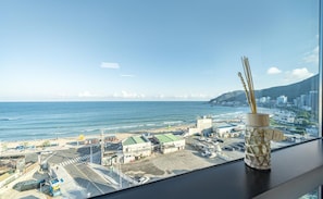 First Ocean Double | โต๊ะทำงาน, Wi-Fi ฟรี, ผ้าปูที่นอน