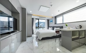 Half Ocean Single Twin | โต๊ะทำงาน, Wi-Fi ฟรี, ผ้าปูที่นอน
