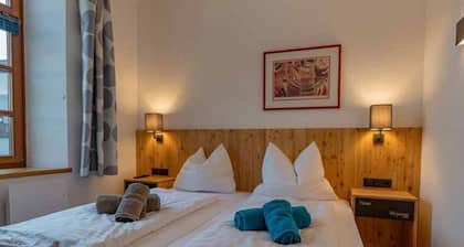 Junior Suite JS - Haus Weyregg - Frühstückspension