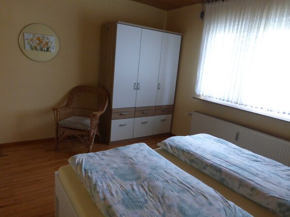 2 bedrooms, iron/ironing board, travel crib, WiFi