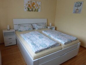 2 bedrooms, iron/ironing board, travel cot, WiFi - Ferienwohnung Am Lindenrain (Mossautal)