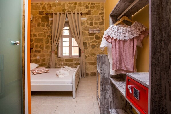 1 chambre, coffres-forts dans les chambres, lit parapluie, Wi-Fi