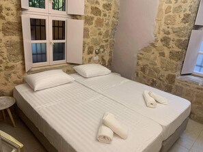 1 slaapkamer, een kluis op de kamer, reisbedje, wifi