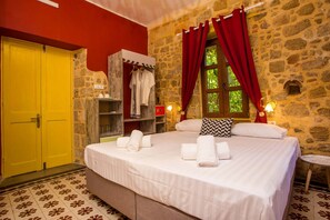 1 bedroom, in-room safe, travel crib, WiFi
