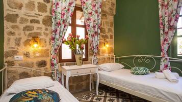 1 chambre, coffres-forts dans les chambres, lit parapluie, Wi-Fi