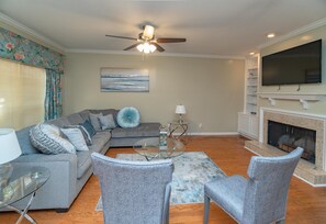 Smart TV, fireplace, offices